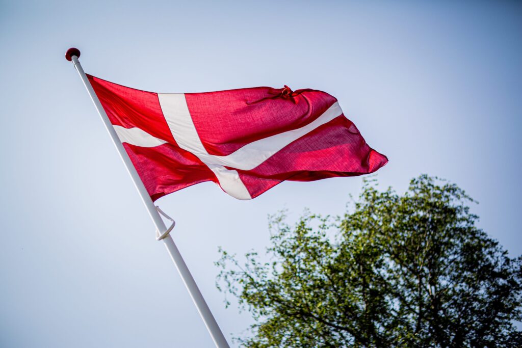 Deense Vlag pexels-rene-asmussen
